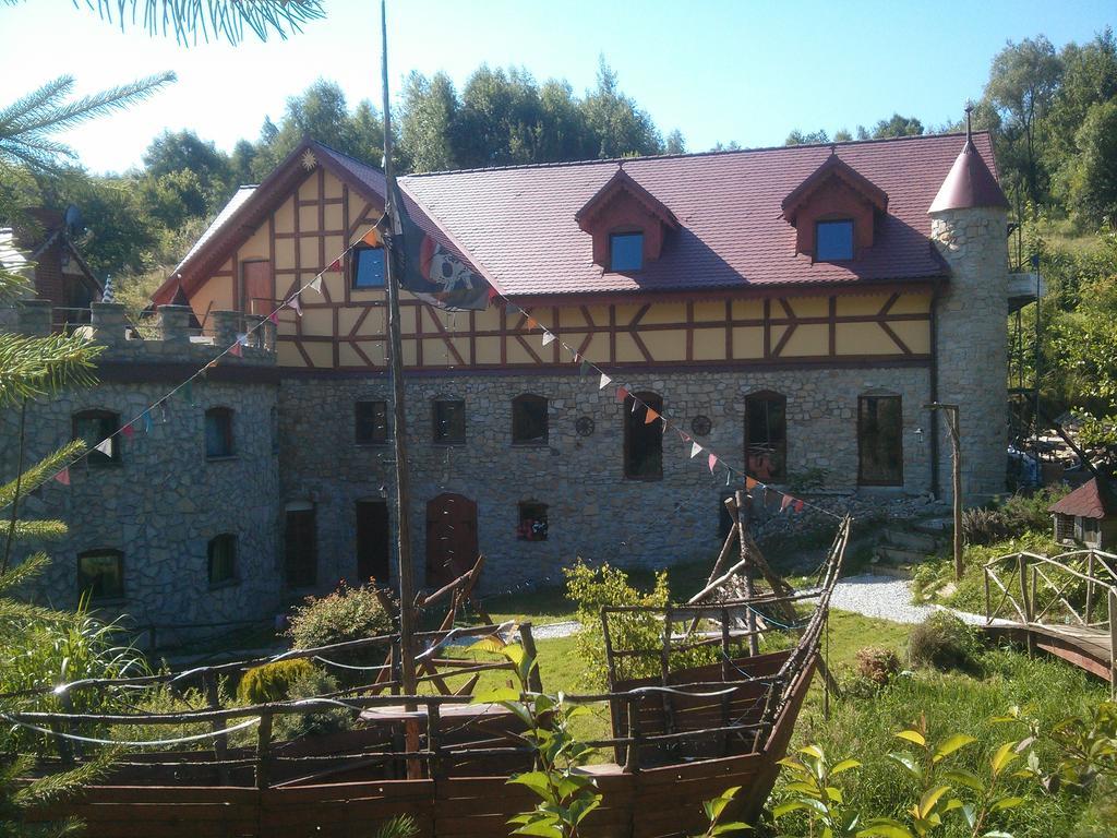 Zbojna Debra Bed & Breakfast Golejow Bilik gambar